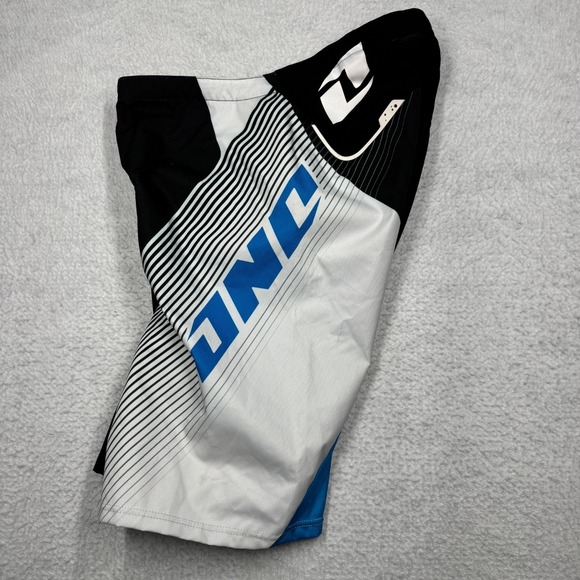 ONE INDUSTRIES Gamma DH Czar Black White Motocross MTB Shorts Men's Size 36 - Picture 5 of 8